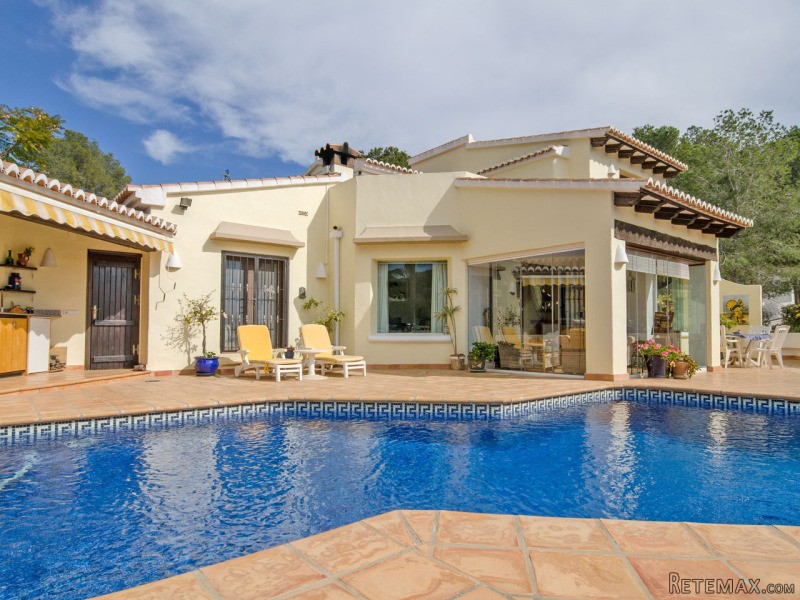 3 Bedrooms - Villa - Alicante - For Sale