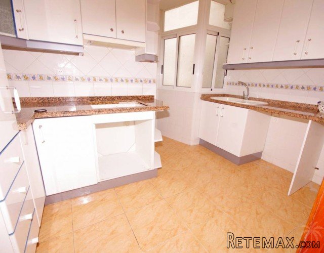 A penthouse in the port of Torrevieja, facing south with a.. - 3