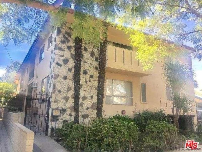 1131 North Fuller Avenue | West..