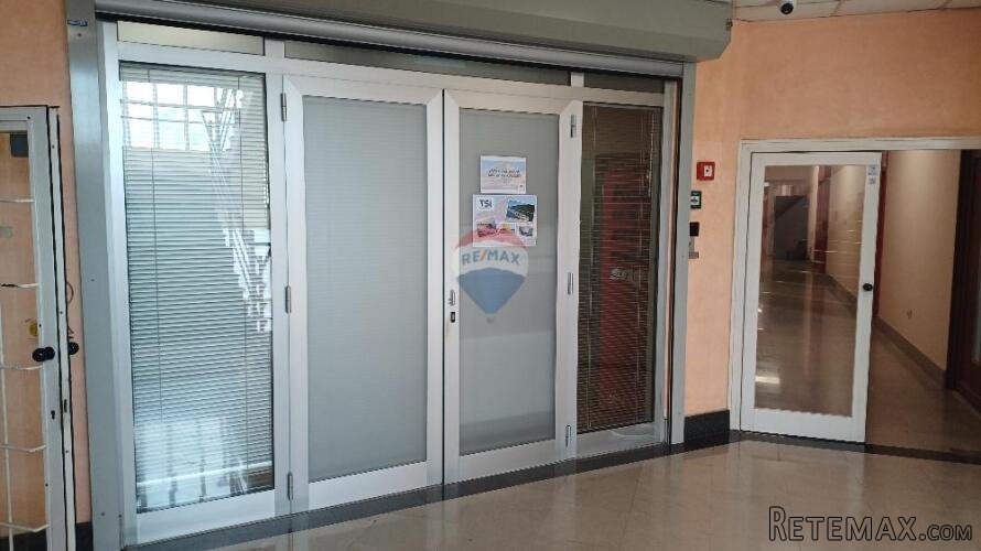 Pula,Centar- poslovni prostor 123m2 za tihu djelatnost
