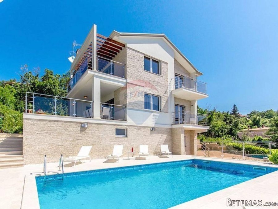 OPATIJA-IČIĆI-KUĆA NOVOGRADNJA 275 m2- POGLED