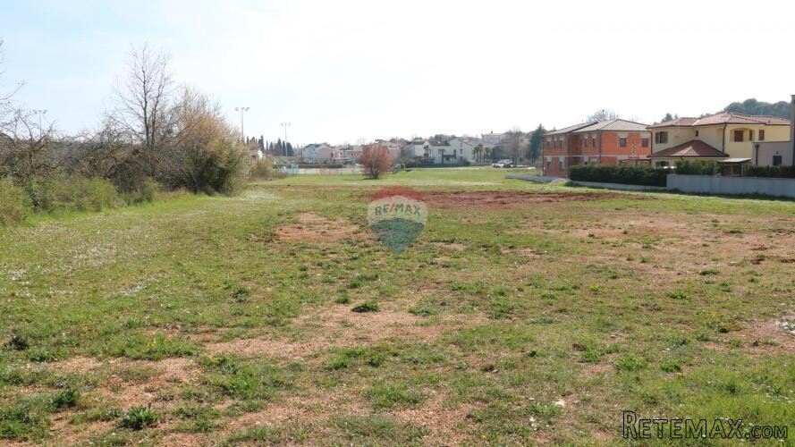 Funtana, ekskluzivno - građevinsko zemljište 1355m²