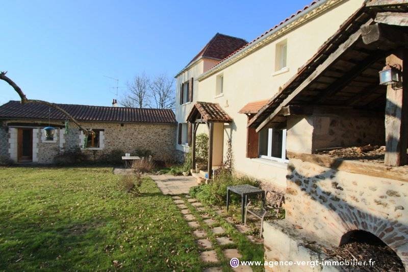 Ref 21/981 : Maison Ancienne Avec..