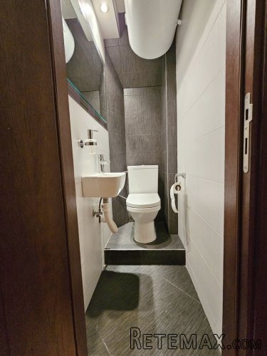 Prodajem 3.5 stan u Narodnih heroja,Blok 33,LUX - 11
