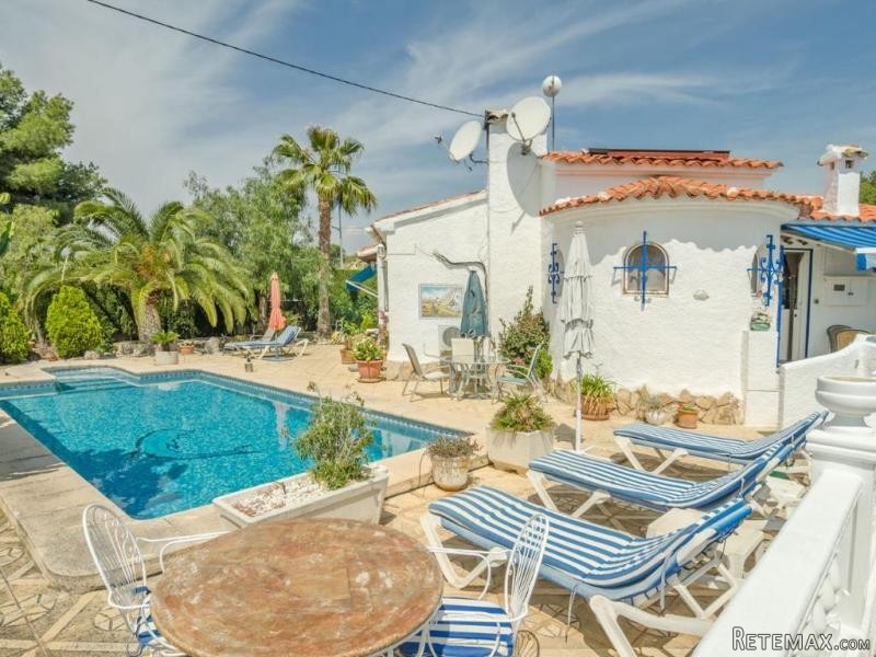 3 Bedrooms - Villa - Alicante - For Sale