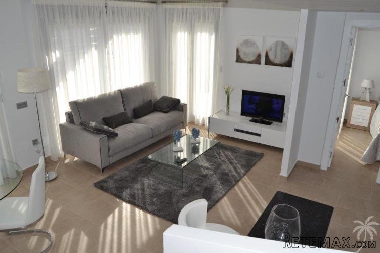 New, modern villa with 3 bedrooms, 3 bathrooms, a large.. - 2