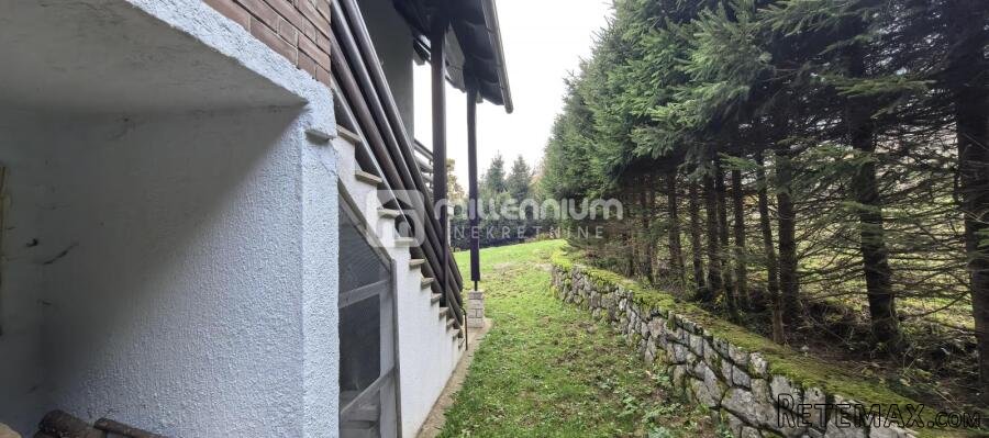 Gorski Kotar, Razloge, samostojeća kuća kod izvora Kupe - 3