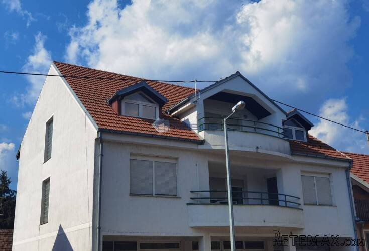 Bjelovar (Centar) 4-sobni stan, 116,75 m2 + 101,33 m2 TAVAN - 14