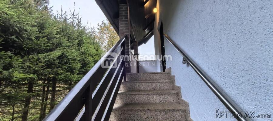 Gorski Kotar, Razloge, samostojeća kuća kod izvora Kupe - 4
