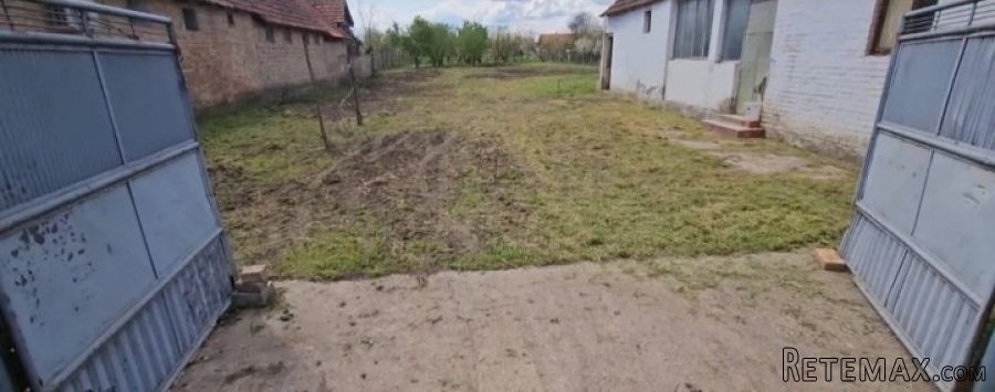 Kuca i plac u Žablju - 4