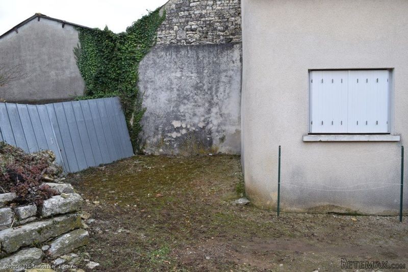 Old Stone House To Renovate With Garage.. - 2