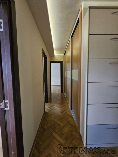 Prodajem 3.5 stan u Narodnih heroja,Blok 33,LUX - 14