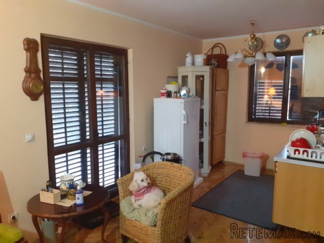 Avala, blizu megamarketa Koka Mar, 200 m2 - 15