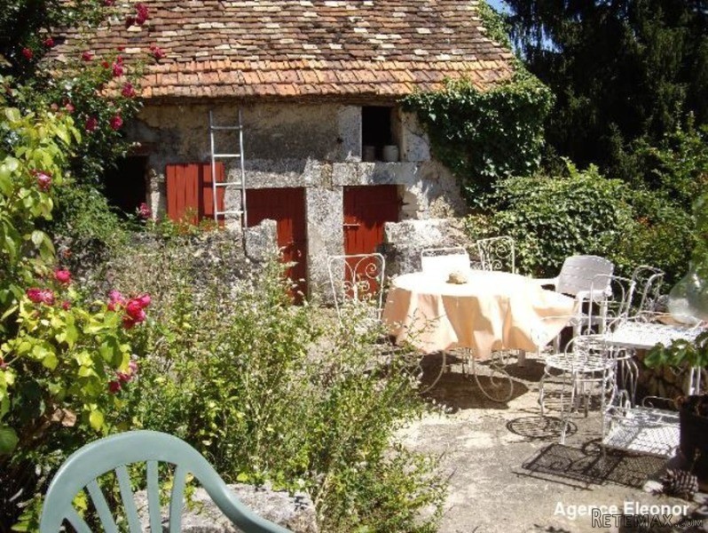 A Pretty Stone Perigourdine Style House.. - 2
