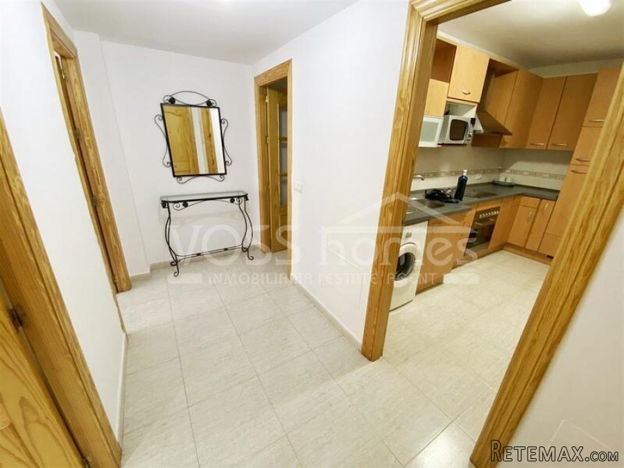 A spacious, well maintained, light & airy, modern, ready.. - 6