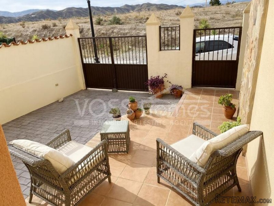 NEW & EXCLUSIVE TO VOSS HOMES - A larger than average.. - 17