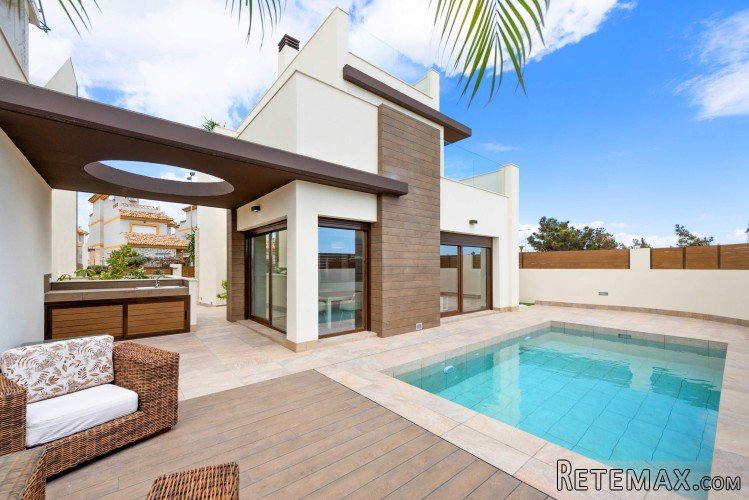 Price reduction until 31 July 2019 from €339.000 to €..