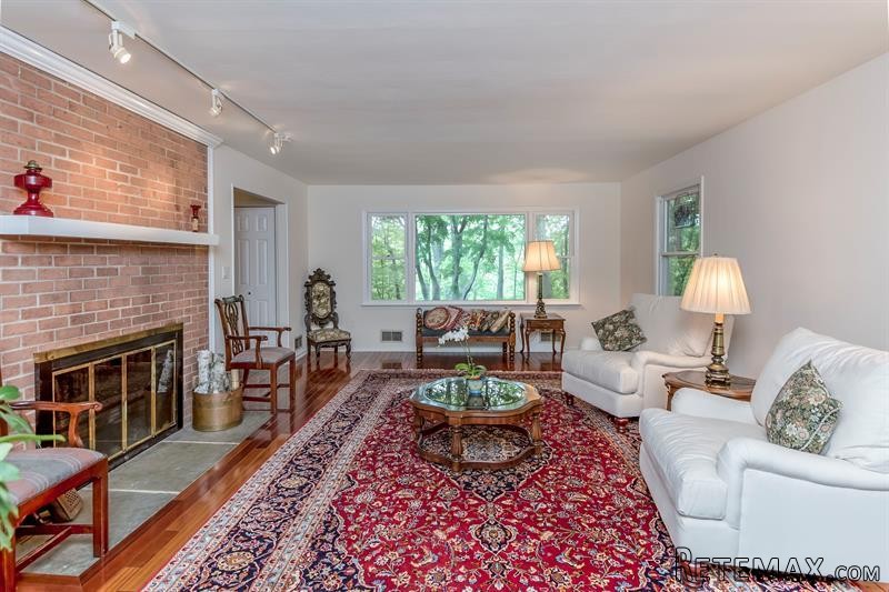 4 bedroom House For Sale: 10 Upper Shad.. - 2