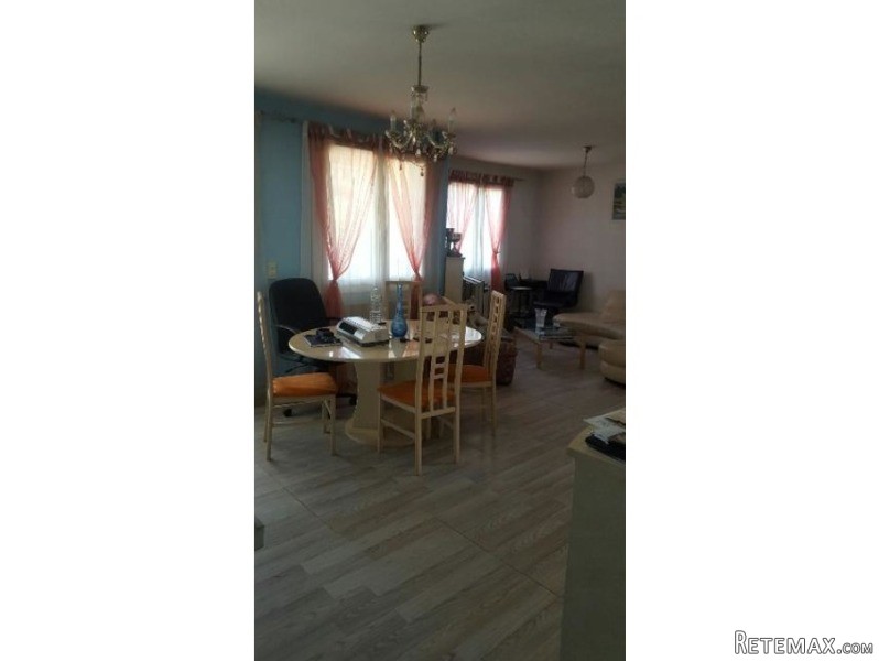 Edge Of Town Townhouse With Pretty.. - 2