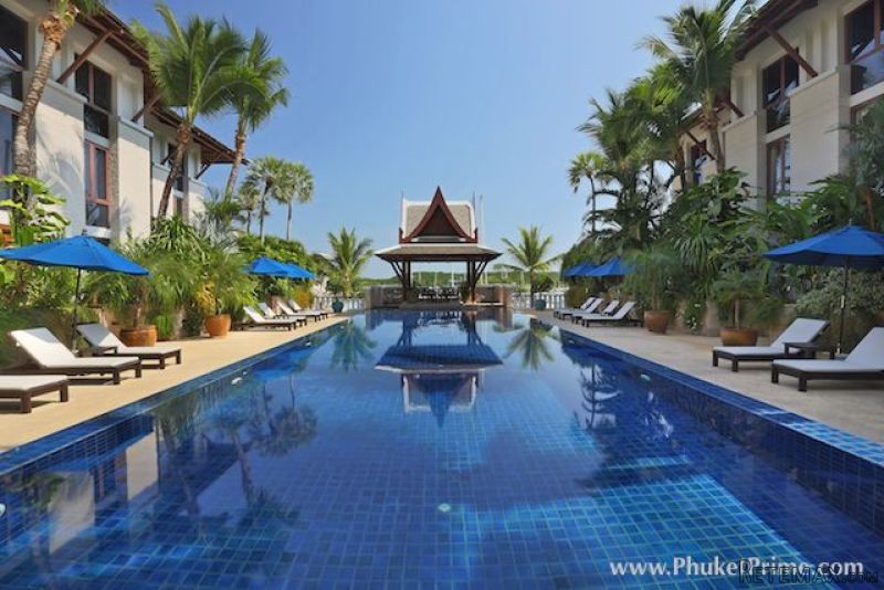 Modern 2-Bedroom Marina Apartment -..