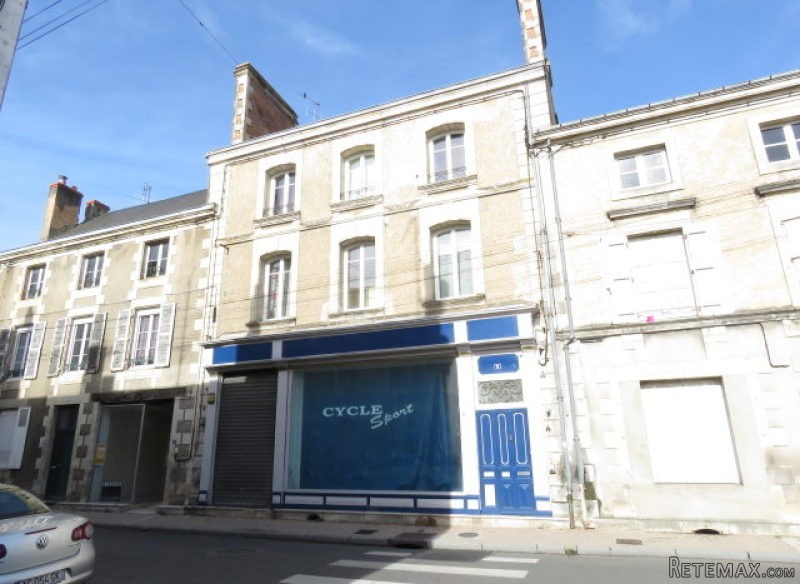 Big house, shop, 2 flats, near river..