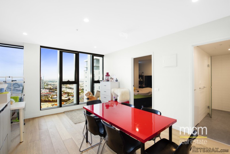 Dazzling Habitat Abode Shines Bright