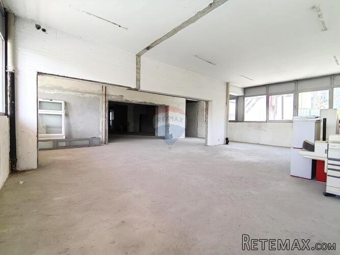 Zagreb, Savska cesta, roh bau poslovni prostor 316 m2+2 VPM