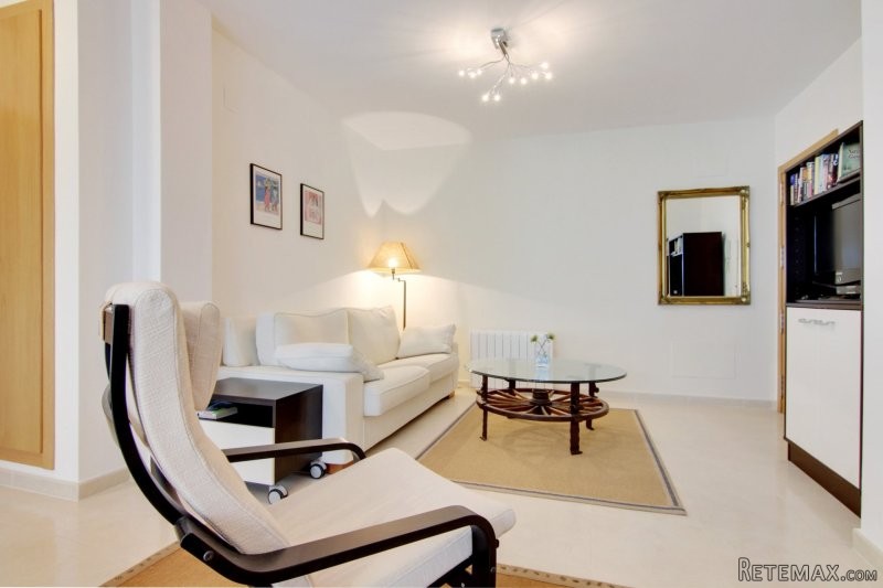 PRICE REDUCTION!! - Modern top floor.. - 2