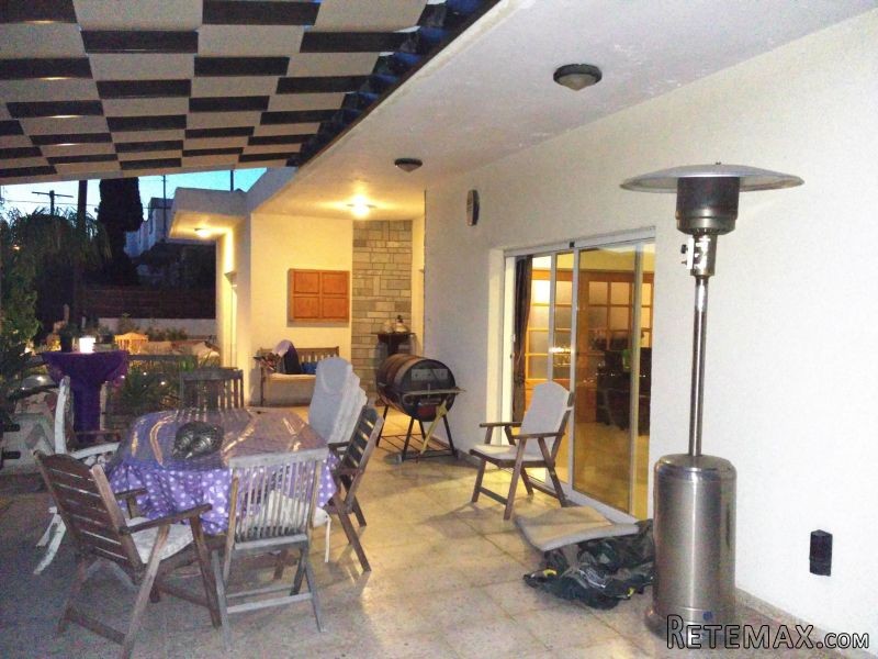 Detached six bedroom villa in Ekali