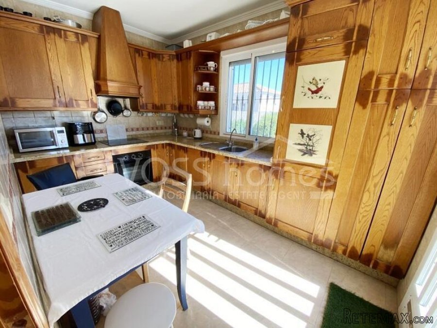 NEW TO VOSS HOMES - A spacious 2 bed, 2 bath villa with.. - 9