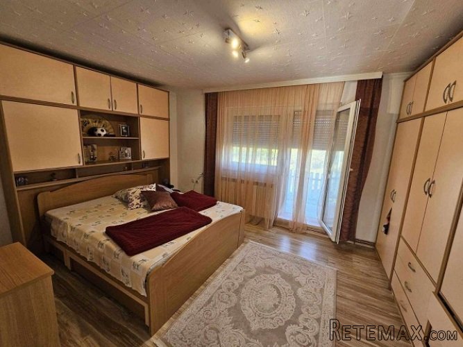 Prodaja porodicnog imanja-Donje Nedeljice - 9