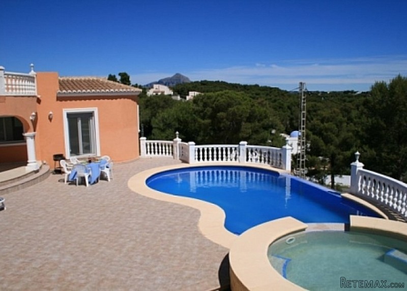 3 Bedrooms - Villa - For Sale - 2