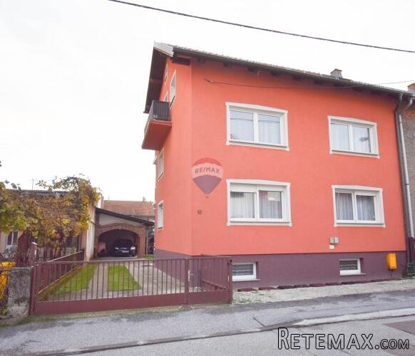 Zagreb, Botinec, kuća s tri stana