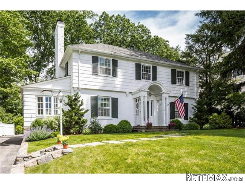 5 bedroom House For Sale: 23 Sturgis..
