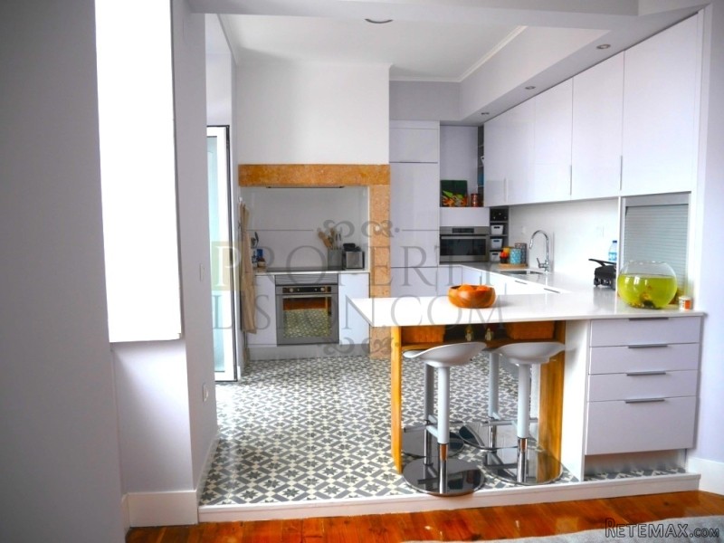 T2 Lisbon Apartment for Sale,Campo de.. - 2
