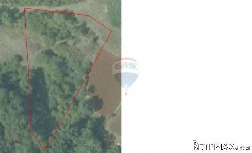 Istra,građevinsko zemljište 1604m2 u mirnome mjestu - 2