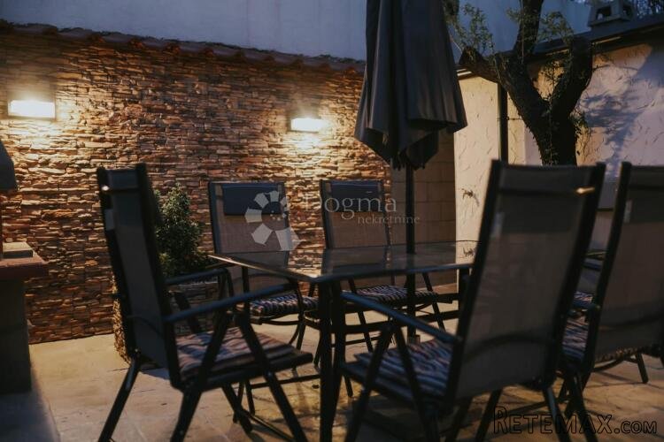 KARLOBAG RIBARICA KUĆA SA 6 APP U BLIZINI MORA - 3