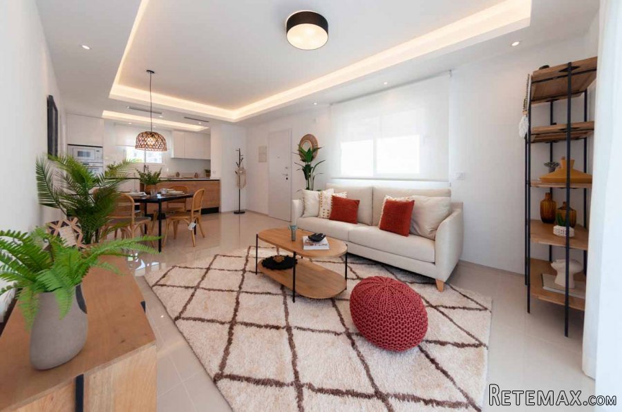 Luminoso apartamento de dos habitaciones y dos cuartos de.. - 3