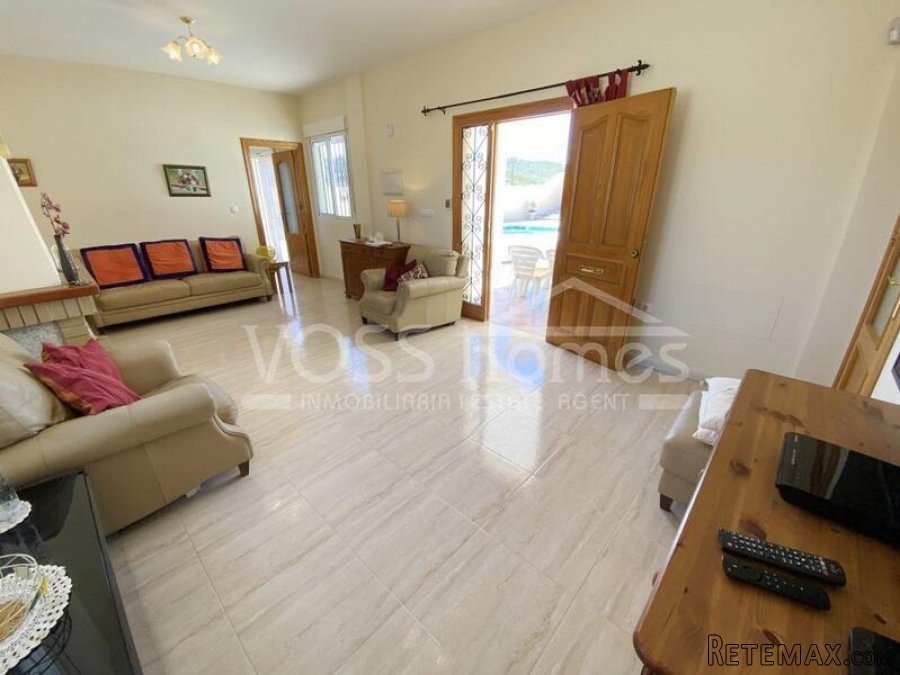 NEW & EXCLUSIVE LISTING TO VOSS HOMES - An impressively.. - 4