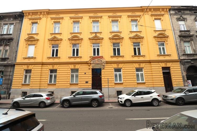 Zagreb, Palmotićeva – poslovni prostor za ured, 77m2