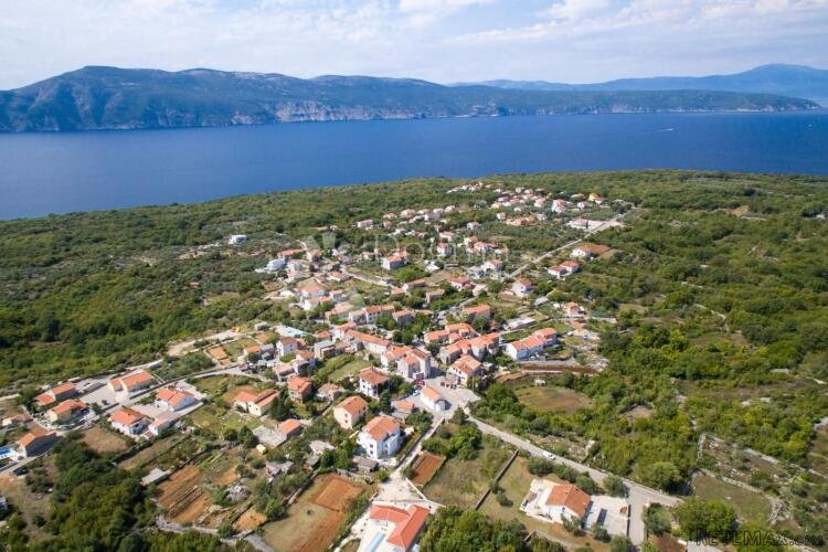 OTOK KRK- Vinograd u prodaji