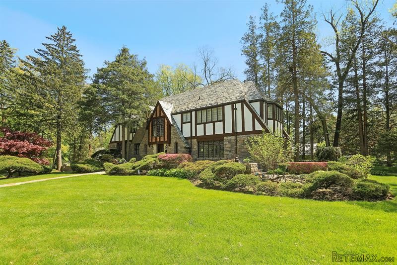 7 bedroom House For Sale: 30 Ogden Road..