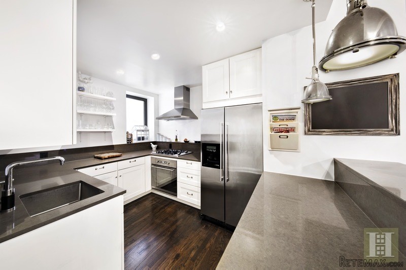 2 bedroom Apartment For Sale: 18 WEST.. - 2