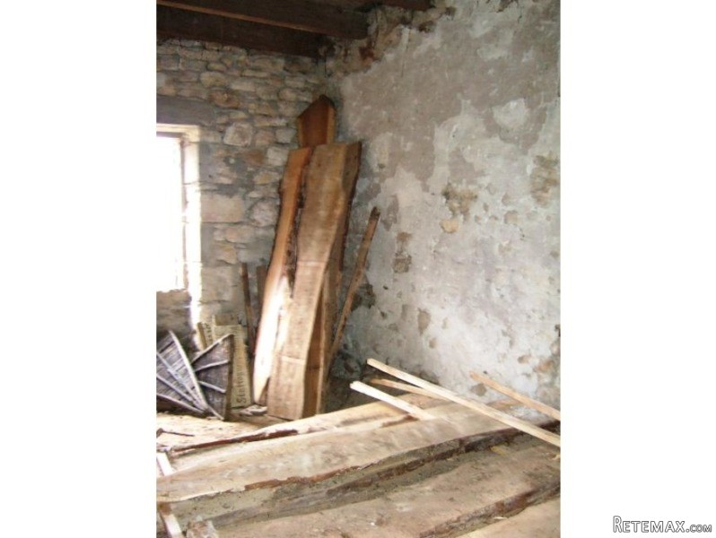 Fabulous Opportunity To Renovate A.. - 2