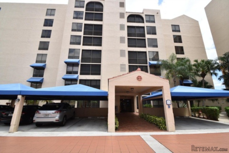 7178 Promenade Drive #102b Boca Raton..