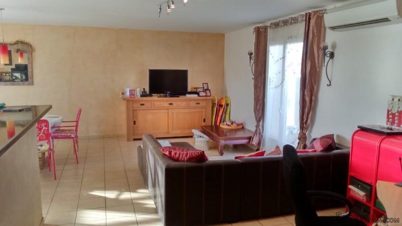 Villa For Sale St Georges De Longuepierr - 2