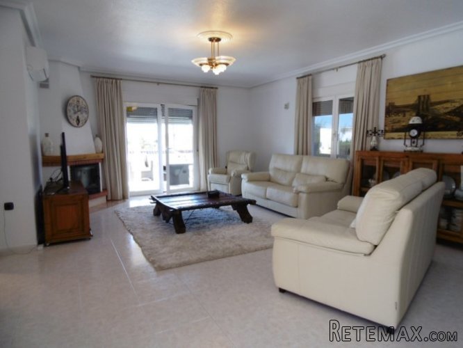 A superb detached villa located in the centre of the.. - 3