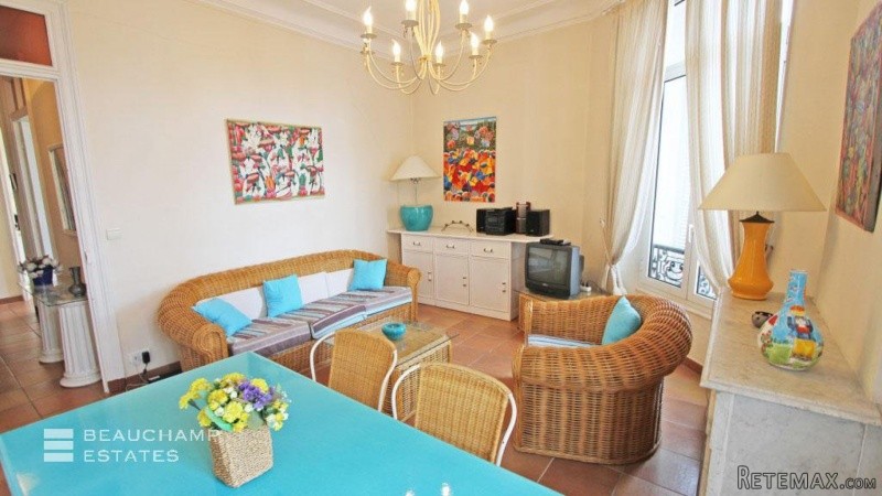 Apartment in the Center of Cannes - 2