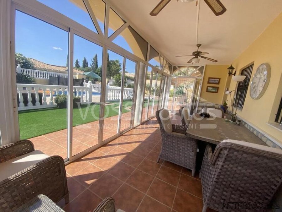 NEW & EXCLUSIVE TO VOSS HOMES - A beautifully presented.. - 5