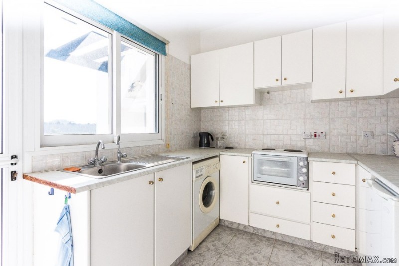 For Sale : First Floor Apartment -.. - 2